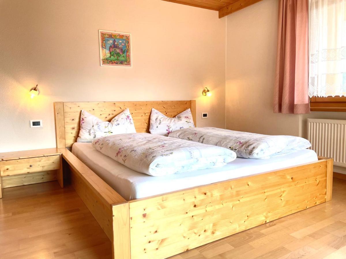 Aparthotel Ciasa De Zeno La Valle Esterno foto