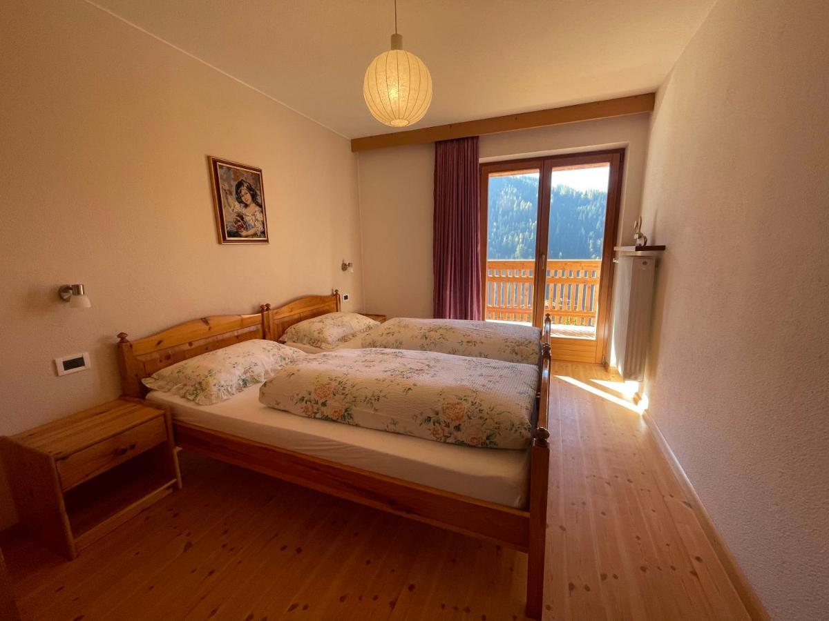 Aparthotel Ciasa De Zeno La Valle Esterno foto
